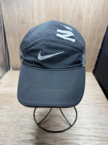 Nike Tailwind Dri-FIT Hat Black Silver  7 Panel Running Cap Strap Back Rare