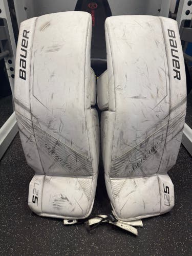 Small Bauer Supreme S27 Goalie Leg Pads (Used)