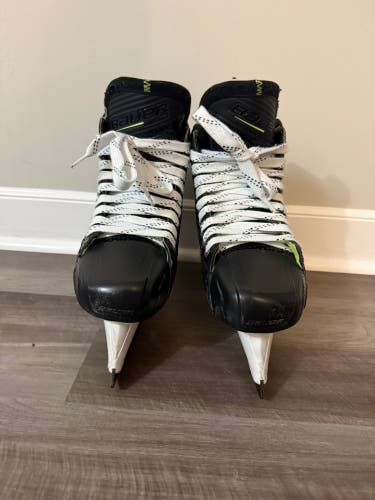 2024 Bauer Elite Hockey Goalie Skates Regular Width 7.5 (Used)