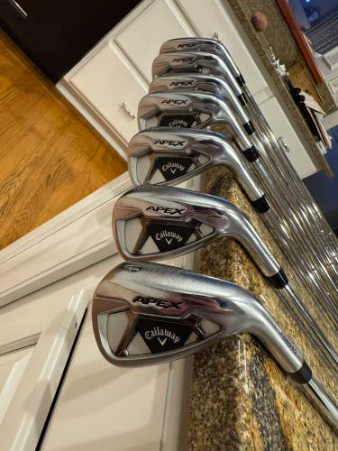 2021 Callaway Apex Right Handed Iron Set Stiff Flex (Used)