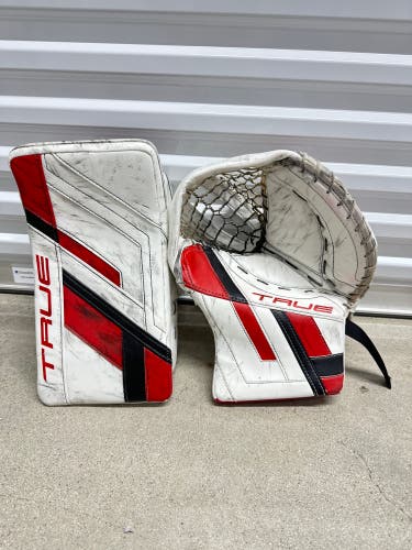 AHL ROCKFORD ICE HOGS True HZRDUS Px4 Goalie Full Set (Used)