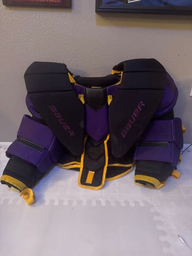 Large Bauer Pro Series Goalie Chest Protector (Used)
