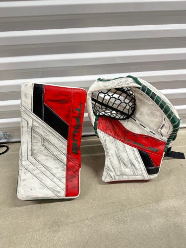 AHL ROCKFORD ICE HOGS 580 Break True HZRDUS Px4 Regular Pro Stock (Used)