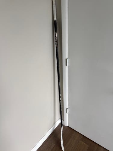 Senior CCM JetSpeed FT7 Pro Right Handed Hockey Stick 85 Flex Alex Tuch Pro Stock (Barely Used)