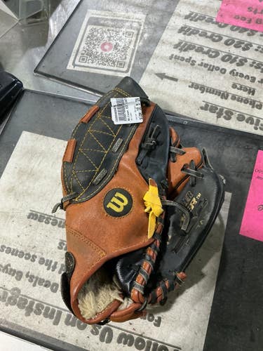 Used Wilson EZ CATCH BB/SB Glove RH Throw Brown 10 1/2" 10743-C000489471