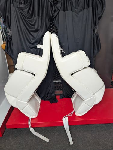 33" 2025 CCM Axis XF Goalie Leg Pads (New)