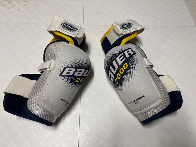 Senior Medium Bauer Elbow Pads (Used)