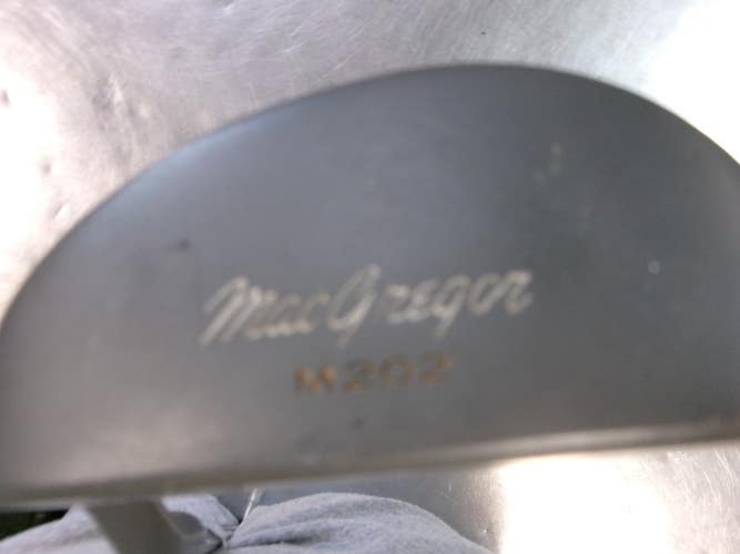Used MacGregor M202 Mens Putter RH 11868-S000070635