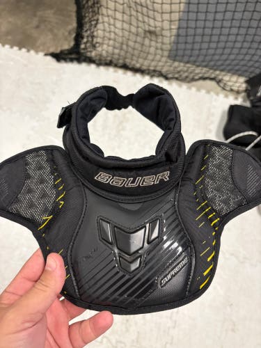Bauer Supreme (Used)