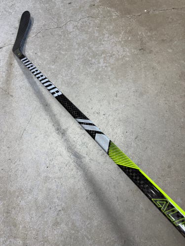 85 Flex P28 Senior Warrior Alpha LX2 Right Hand Hockey Stick Pro Stock (New)