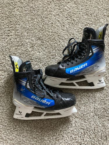 Senior Bauer Vapor Hyperlite 2 Hockey Skates Size 8 | Draper Pro Stock (Used)
