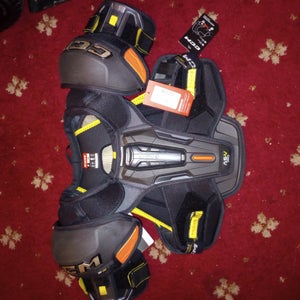 Large Junior CCM Tacks AS-V Pro Shoulder Pads (New)
