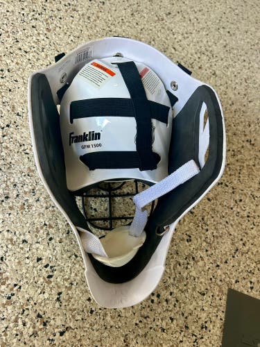 Intermediate Medium 2020 Franklin SX Pro 1000 Goalie Mask (Used)