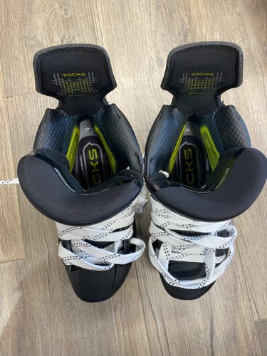 CCM Tacks XF Pro Hockey Skates Regular Width (New)