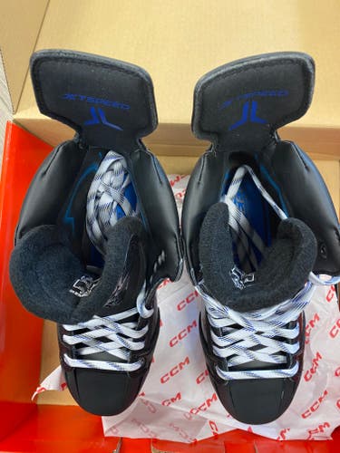 CCM JetSpeed XTRA SE Hockey Skates Regular Width 8 (New)