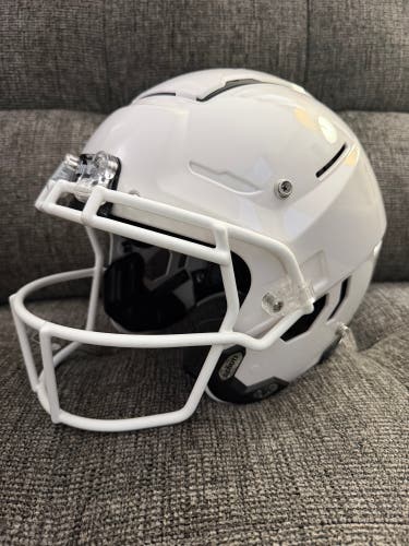 Schutt F7 ヘルメット用 ラテラルライナー New Schutt F7 Helmet Lateral Air Liner (TPU) | SidelineSwap | Buy