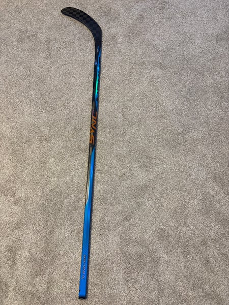 Junior Bauer Nexus Sync Right Handed Hockey Stick P92 50 Flex (Used)