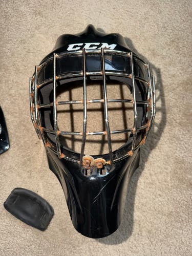 Senior CCM GFL 1.5 Goalie Mask (Used)