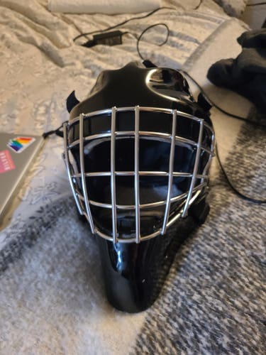 Senior Large 2014 Hackva 2608 Goalie Mask (Used)