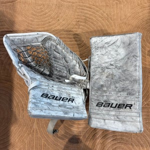 White Junior Bauer GSX Goalie Glove & Blocker Set Regular (Used)