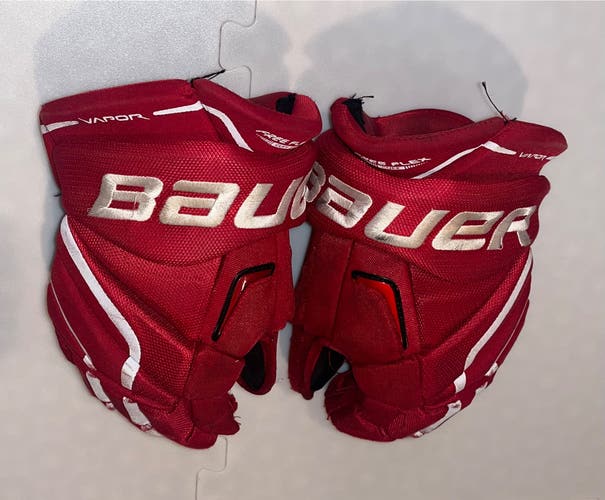BAUER VAPOR X PRO HOCKEY GLOVES SENIOR SIZE 14 RED USED