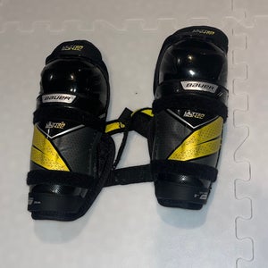 BAUER SUPREME ULTRASONIC YOUTH SHIN GUARDS SIZE 8 USED