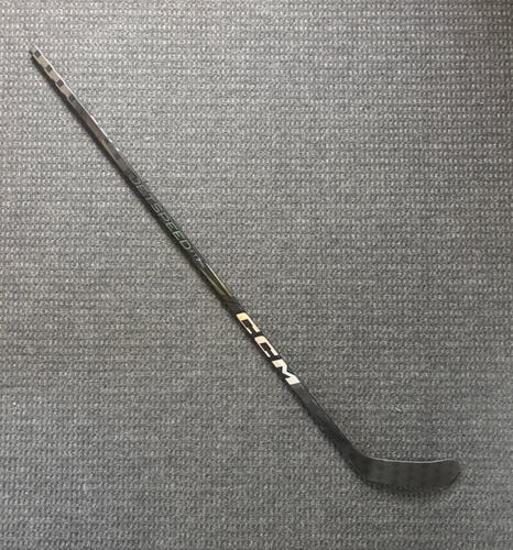 CCM Trigger 9 Pro Hockey Stick (Pro Stock) – P28 Max Blade, 80 Flex, Right-Handed, Brand New
