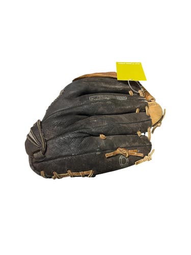 Used Wilson A450 BB/SB Glove RH Throw Brown 12" 11847-S000036842