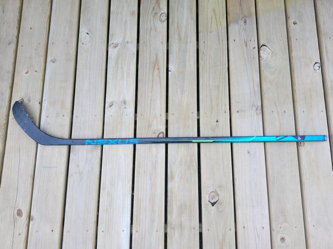 Junior Bauer Nexus Geo Left Hand Hockey Stick P28 40 Flex (Used)