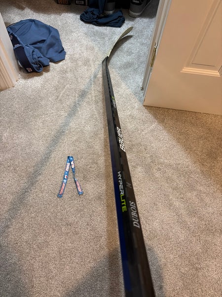 Senior Bauer Vapor Hyperlite Left Hand Hockey Stick 102 Flex (New)