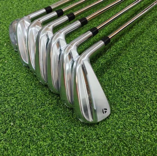 TaylorMade 2025 P790 Right-Handed Iron Set (7 Clubs) - Dynamic Gold S300 Stiff