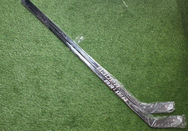 2 Pack- Bauer Vapor Hyperlite 2 Left Hand Hockey Stick P28 82 Flex Pro Stock (New)