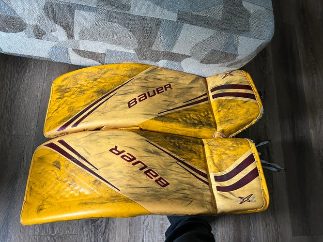 Brad Thiessen AHL Pro Stock Medium 2019 Bauer Vapor 2X Pro Goalie Leg Pads(Used) FREE SHIPPING.