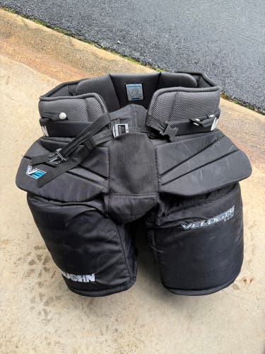 Senior XXL Vaughn Velocity V9 Pro Hockey Goalie Pants (Used)