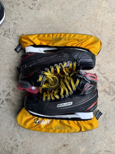 2017 Bauer Vapor X900 Hockey Goalie Skates Regular Width 11.5 (Used)