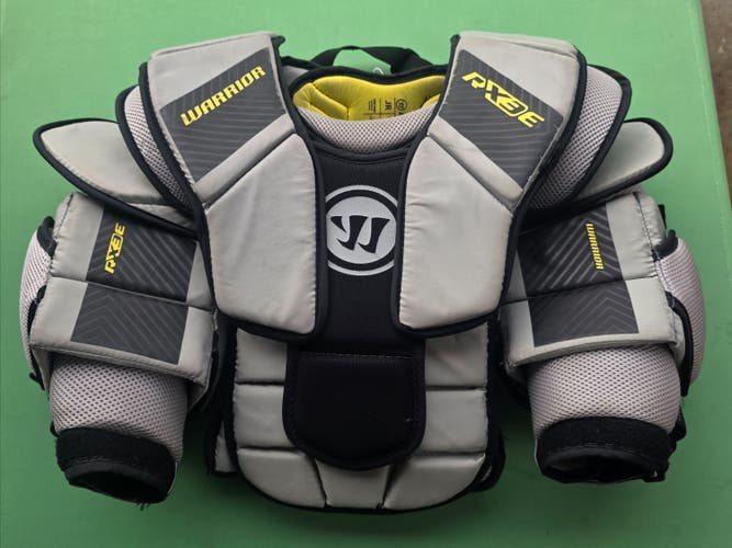 Junior Small / Medium Warrior Ritual RX3 E Goalie Chest Protector