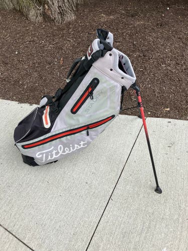Gray Titleist stadry Bag (Used)