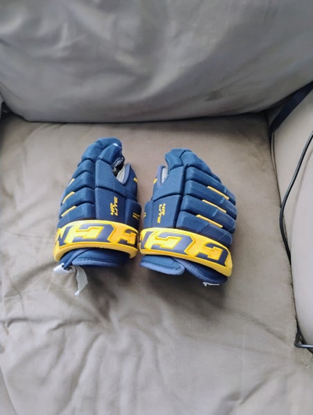 CCM Tacks 4 Roll Lite Gloves 13" (Used)