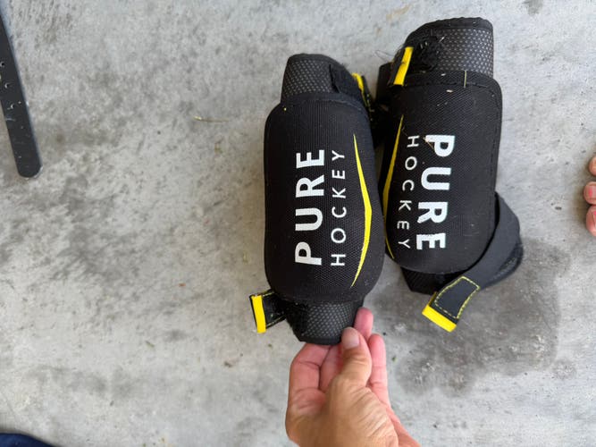 Youth Large Pure Hockey Elbow Pads (New)