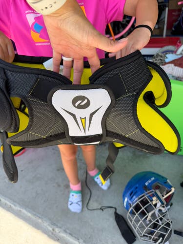 Small Junior Pure Hockey Shoulder Pads (New)