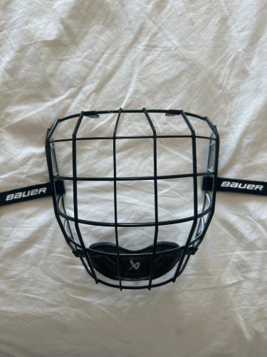 Medium Bauer Profile II Facemask Full Cage (New)