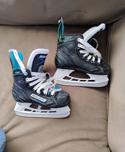 Bauer Hockey Skates Regular Width 10 (Used)