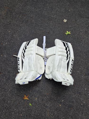 20" CCM Extreme Flex 760 Goalie Leg Pads (Used)