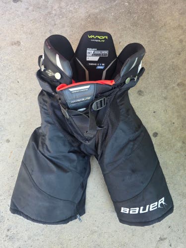 Black Intermediate Medium Bauer Vapor Hyperlite Hockey Pants