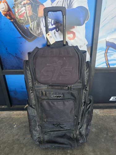 Smash Ops Guerilla Wheeled Catcher's Bag