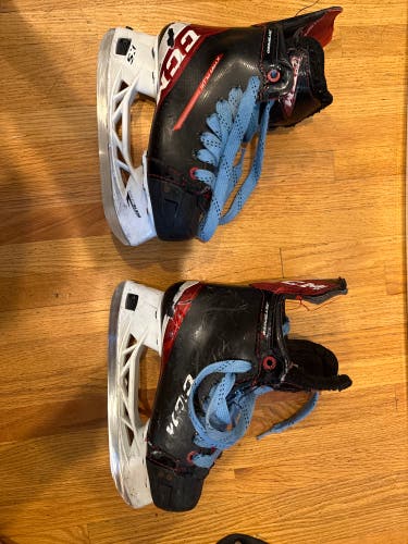 2023 CCM JetSpeed XTRA PLUS Hockey Skates Size 3 (Used)