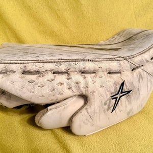 Goalie Bauer 2X Pro blocker Regular white senior small (Used)