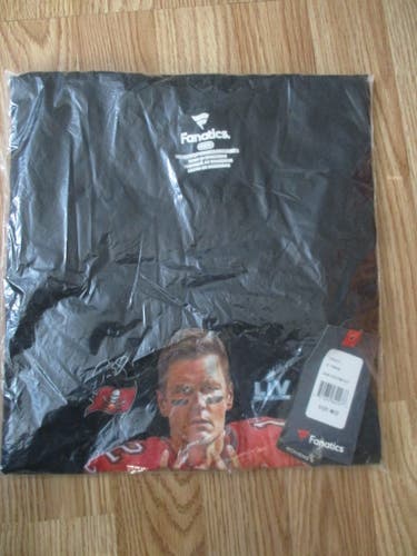 Tom Brady Football Superbowl Champ Fanatics T-shirt Womens Size Medium New with tags packaged