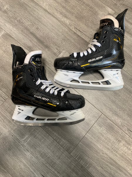 Bauer Supreme M5 Pro Hockey Skates Regular Width Size 6.5 (Used)