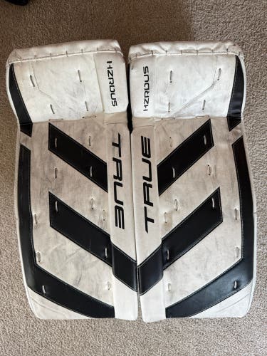 24" True HZRDUS Goalie Leg Pads (Used)